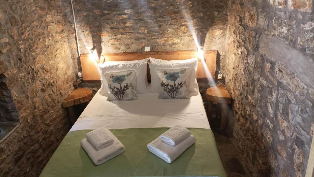 Αυθεντικό Πετρινο Στην Ναύπακτο Apartment Nafpaktos Екстериор снимка