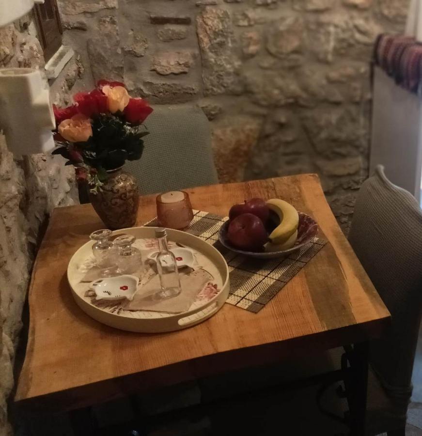 Αυθεντικό Πετρινο Στην Ναύπακτο Apartment Nafpaktos Екстериор снимка
