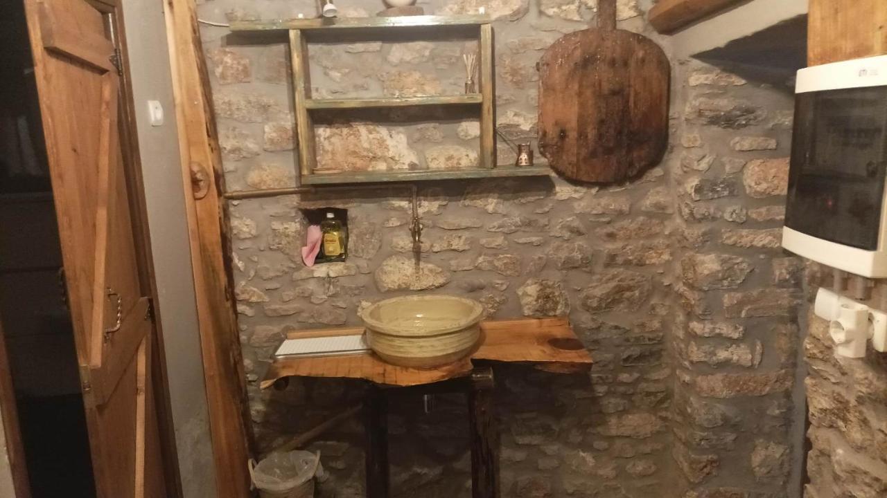 Αυθεντικό Πετρινο Στην Ναύπακτο Apartment Nafpaktos Екстериор снимка