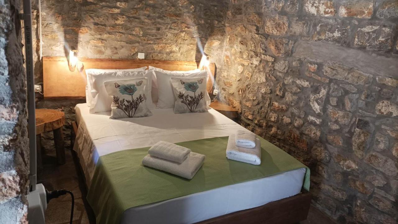 Αυθεντικό Πετρινο Στην Ναύπακτο Apartment Nafpaktos Екстериор снимка